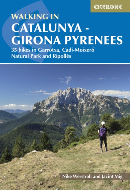 Book cover of: Walking in Catalunya - Girona Pyrenees. By: Nike Werstroh