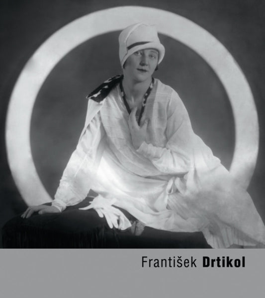 Book cover of: Frantisek Drtikol: Portraits. By: František Drtikol